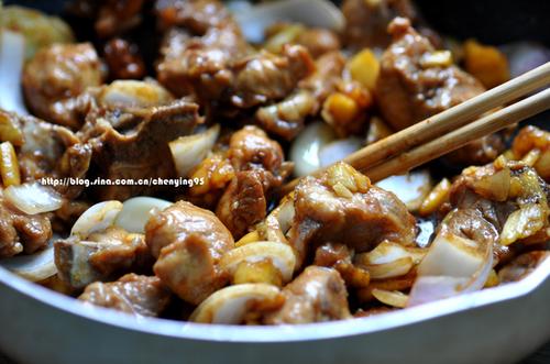 菠萝滋味糖醋排骨的做法