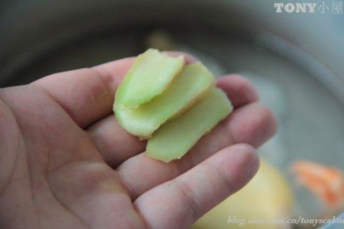 炖鸽子汤的做法