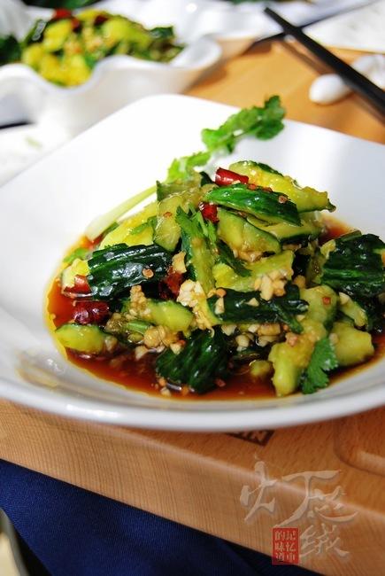 辣油泼黄瓜的做法