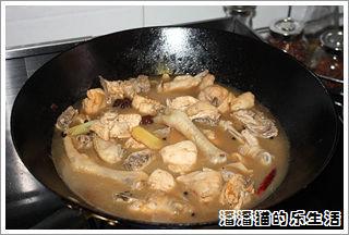 芋头烧鸡的做法