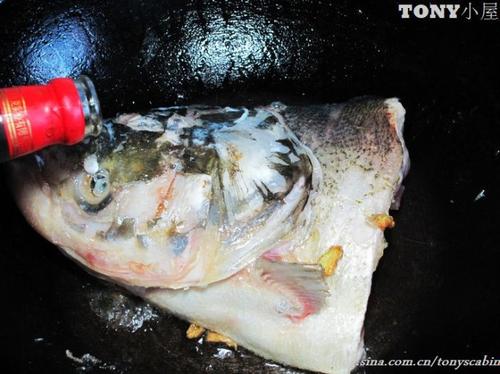 �̰�ɫ��ͷ������������