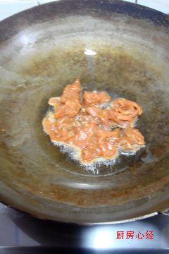 芹菜爆肉的做法