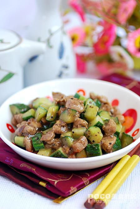 黑椒黄瓜肉丁的做法