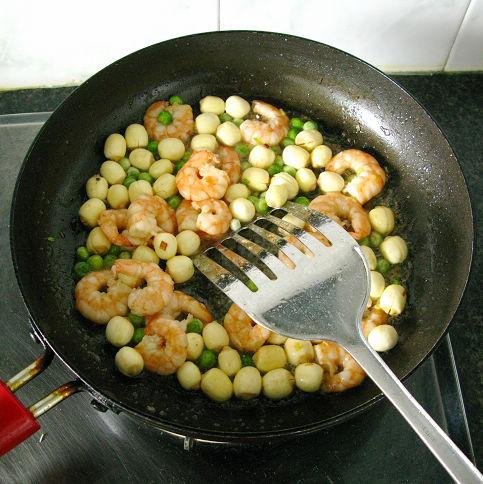 �����ӳ�Ϻ�ʵ�����