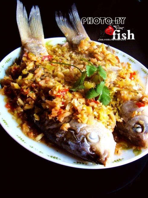 双椒蒸鱼的做法
