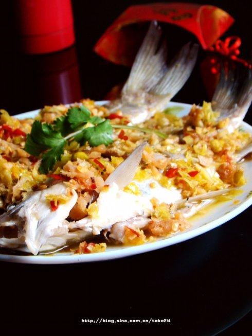 双椒蒸鱼的做法