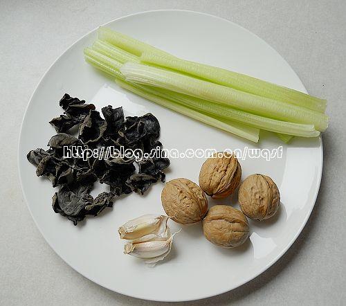 �����۲˰�ľ��������