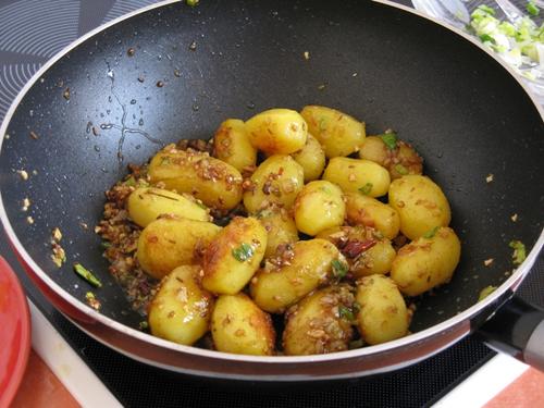 ������ȻС����������