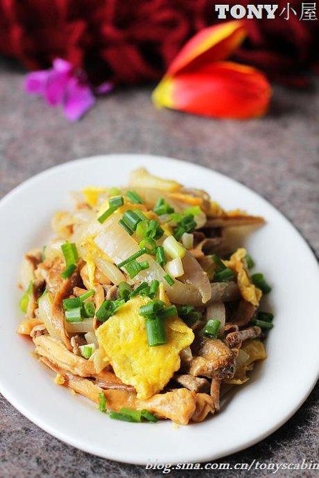 洋葱炒蛋的做法