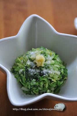 酥虾香芹的做法