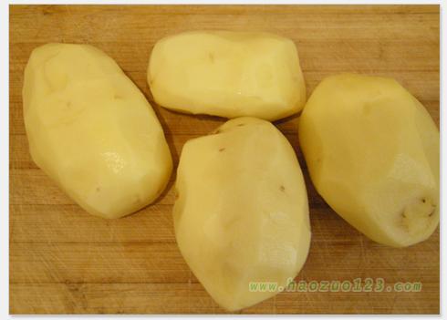 川味土豆烧排骨的做法