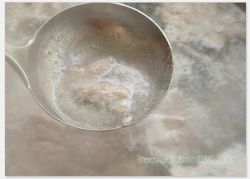 川味土豆烧排骨的做法