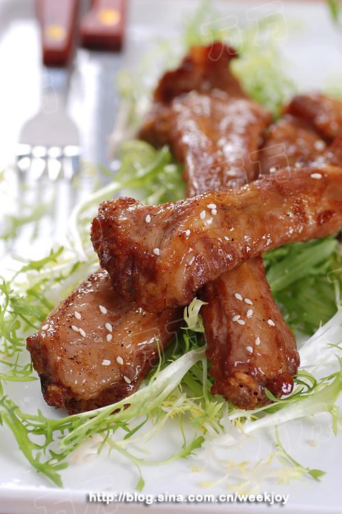 �ڽ����Źǵ�����