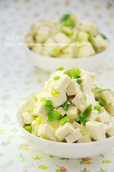 小葱拌豆腐的做法