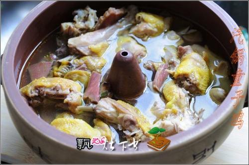 汽锅童子鸡的做法