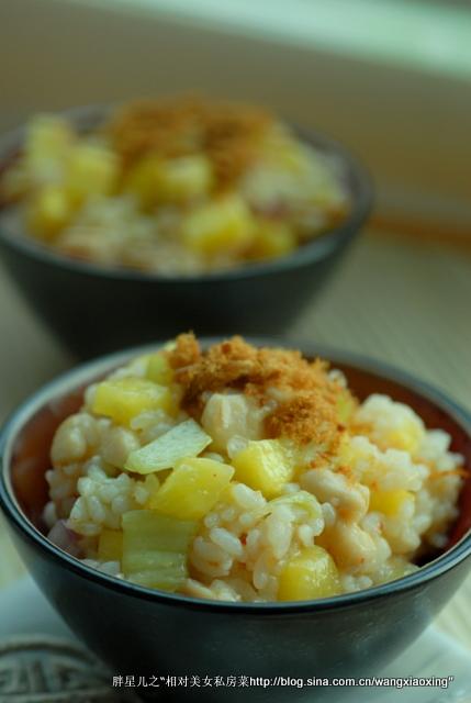 辣味菠萝鸡丁炒饭的做法