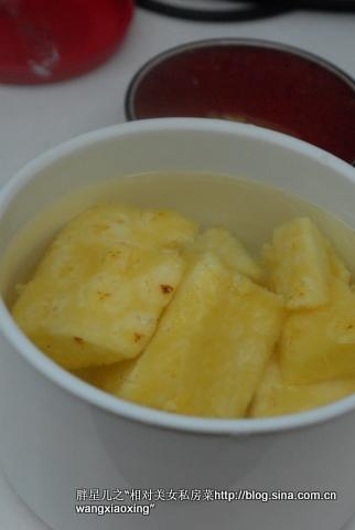 辣味菠萝鸡丁炒饭的做法