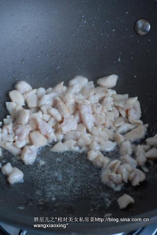 辣味菠萝鸡丁炒饭的做法