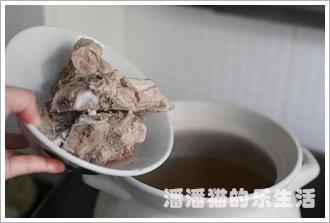 灵芝养生排骨汤的做法