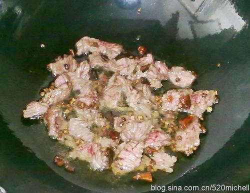 ��ţ��Ƭ������