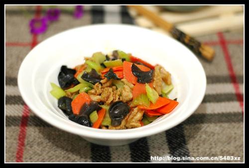 ���߳���Ƭ������