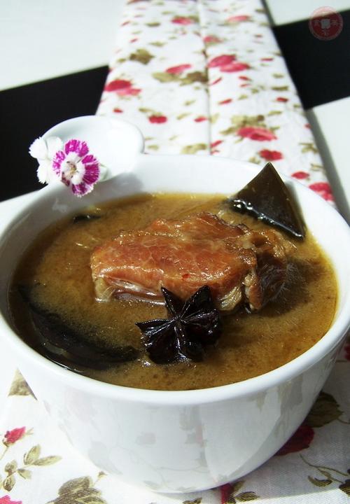 腊排炖海带的做法