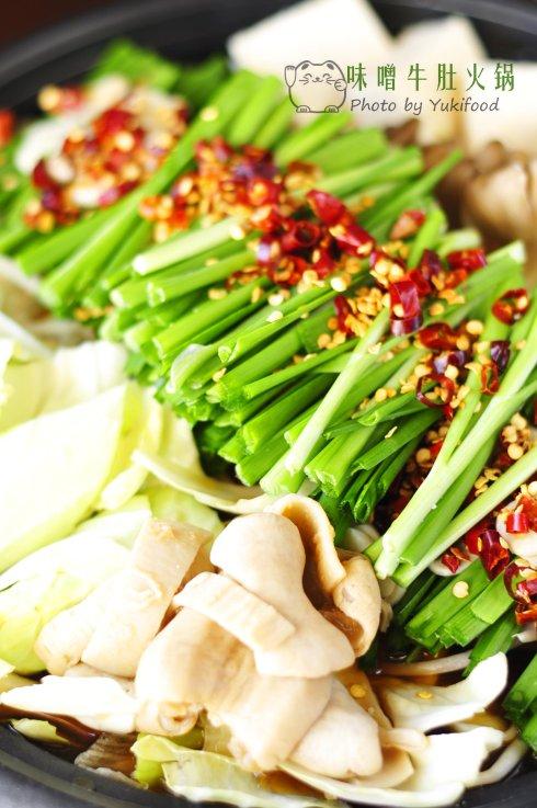 味噌牛肚火锅的做法