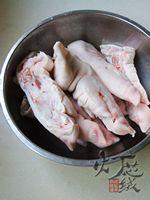 卤猪蹄的做法