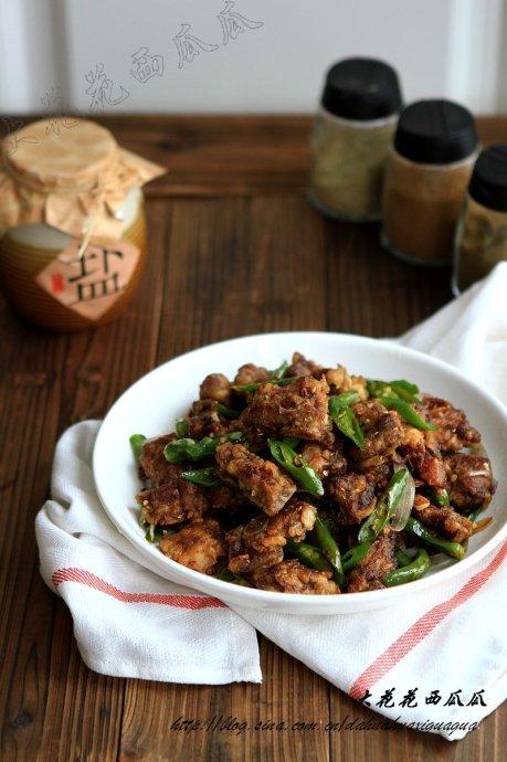 椒盐排骨的做法