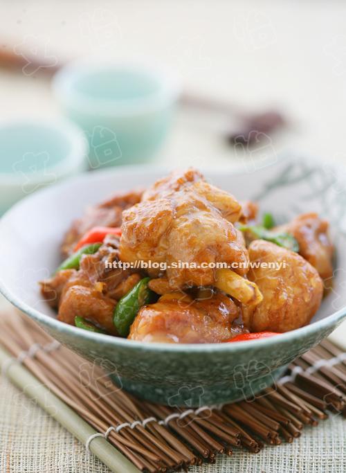 瑰香炖鸡块的做法