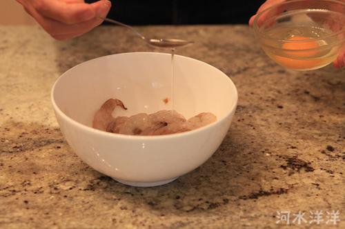 绿茶虾仁的做法