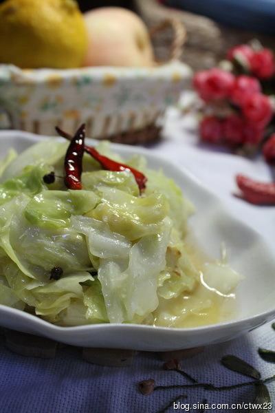 炝炒圆白菜的做法