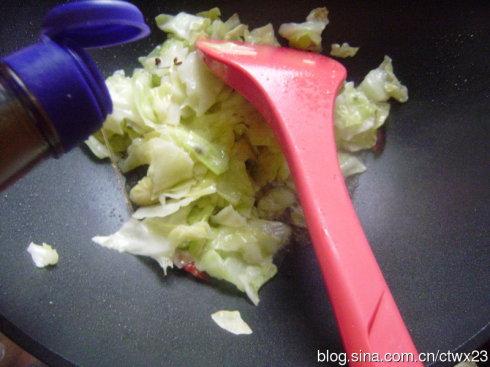 炝炒圆白菜的做法