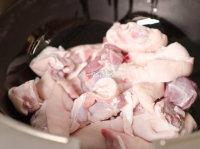 黄豆猪蹄汤的做法