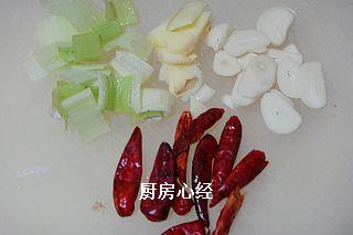 10秒铁锅干煸白菜稍干煸白菜的做法