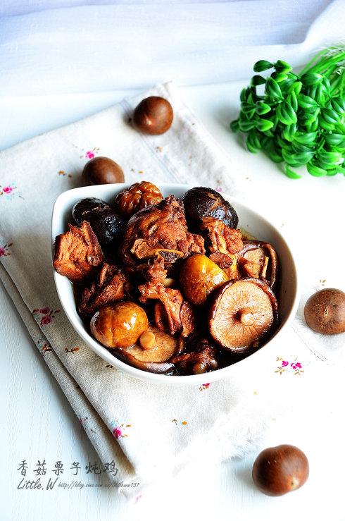 香菇栗子炖鸡的做法