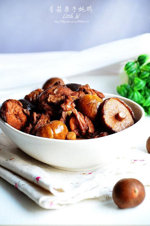 香菇栗子炖鸡的做法