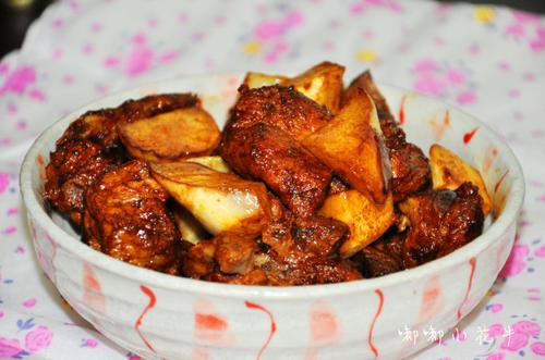 茭白烧排骨的做法