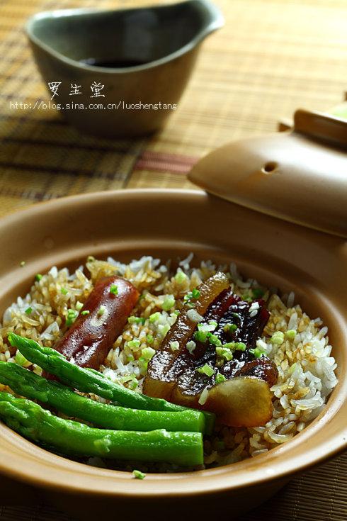 金牌腊味煲仔饭的做法