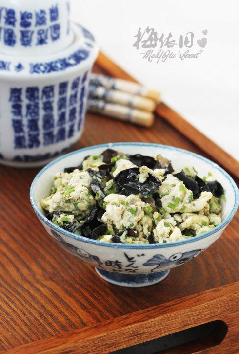 茴香梗炒鸡蛋的做法