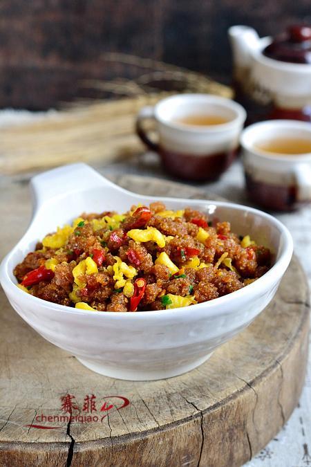 ����۳�����������