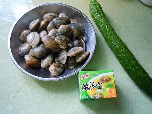 蛤蜊黄瓜汤的做法