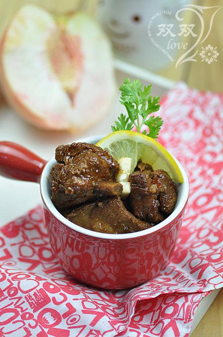 蜜桃排骨的做法