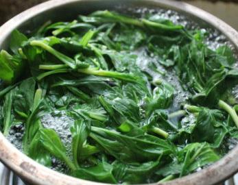 香干笋尖拌马兰的做法