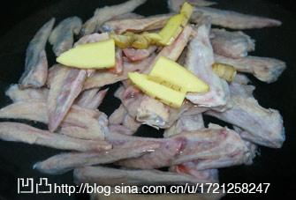 绝味麻辣鸡翅的做法