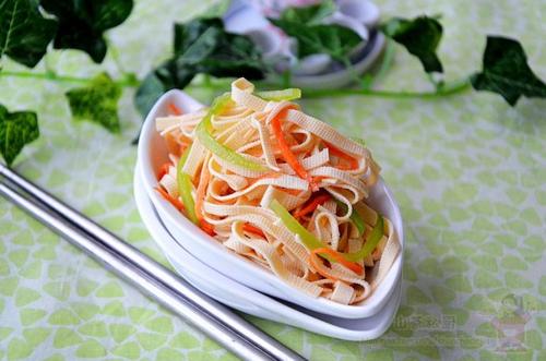 ���˿������