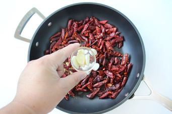 ��ǩ�������