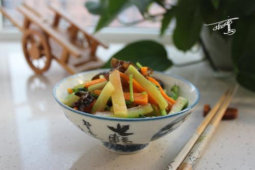 �峴����Ƥ������