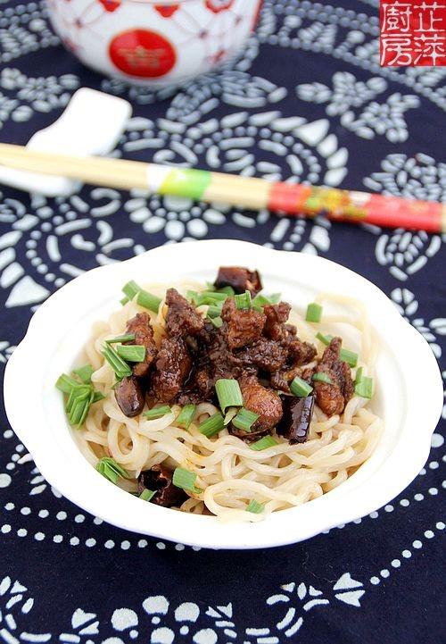 �Ĵ������������