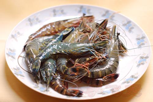 姜葱炒九节虾的做法